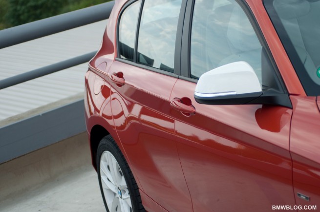 2012-bmw-118i-review-24