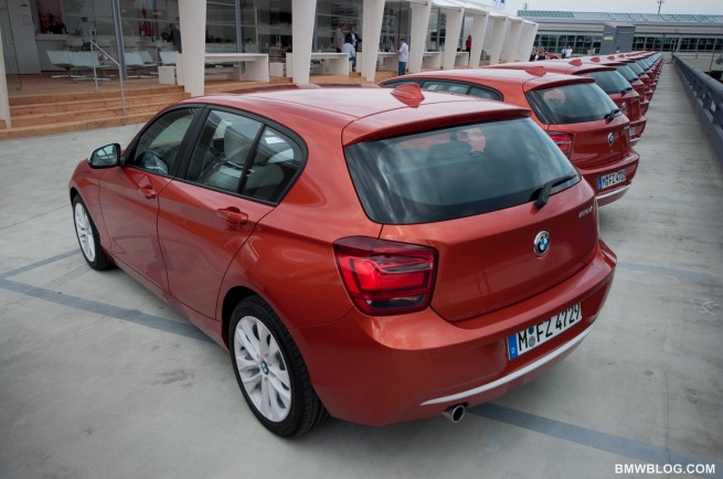 2012-bmw-118i-review-29