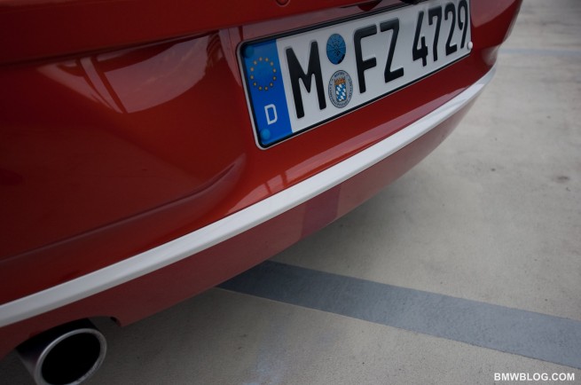 2012-bmw-118i-review-30