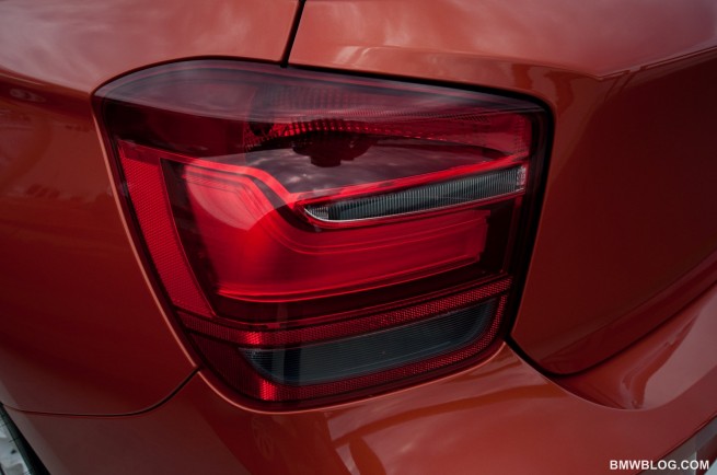 2012-bmw-118i-review-31