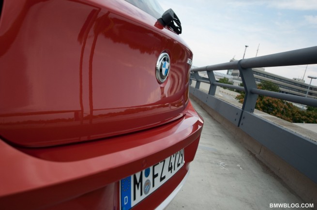 2012-bmw-118i-review-32