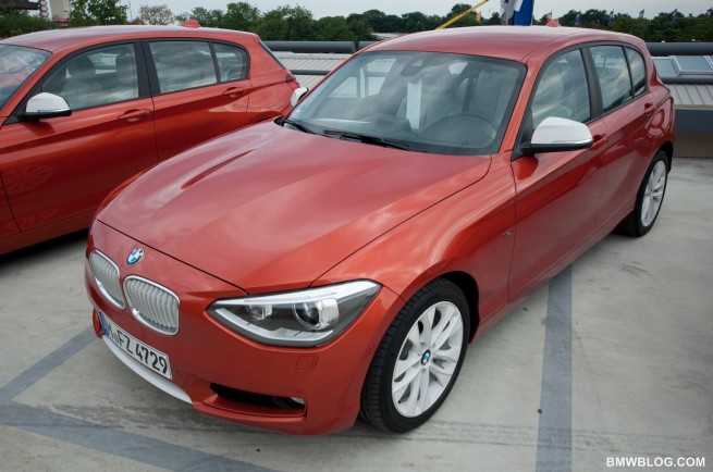 2012-bmw-118i-review-36
