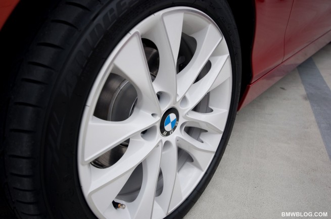 2012-bmw-118i-review-41