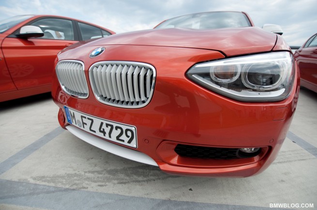 2012-bmw-118i-review-46
