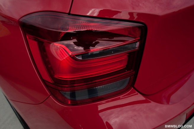 2012-bmw-118i-review-57