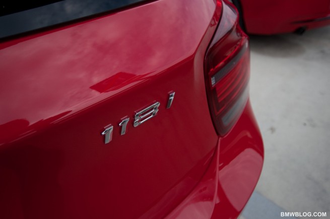 2012-bmw-118i-review-59