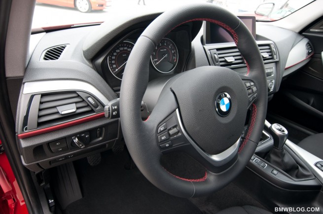 2012-bmw-118i-review-62