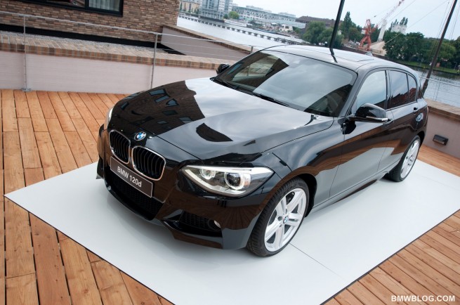 2012-bmw-118i-review-82