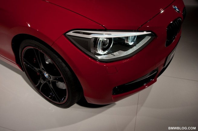 2012-bmw-118i-review-88