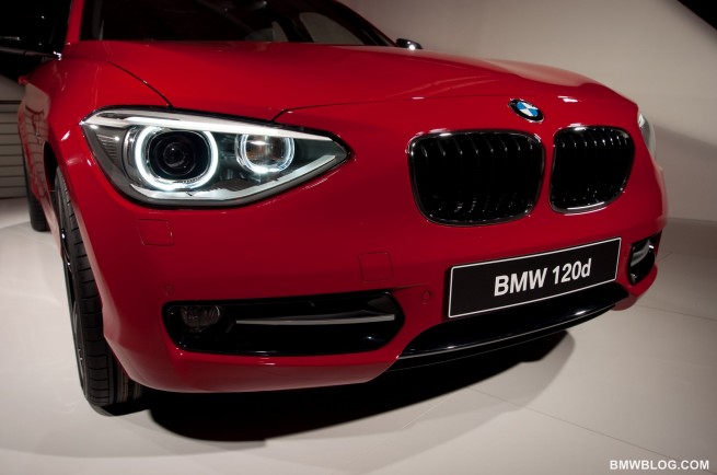 2012-bmw-118i-review-90
