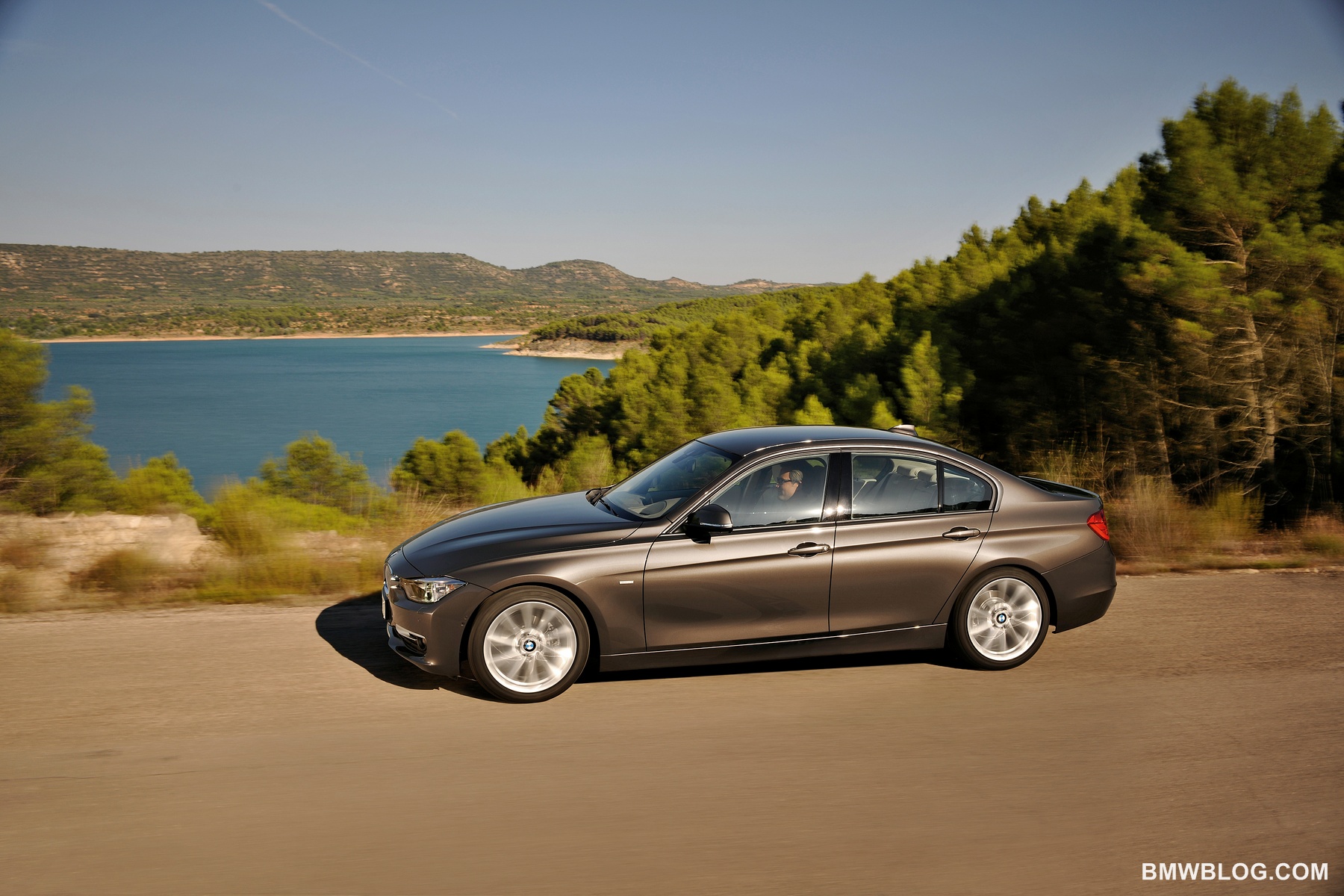 2012-bmw-3-series-100.jpg