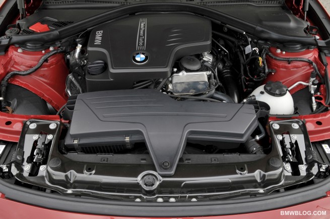 2012-bmw-3-series-pictures-125