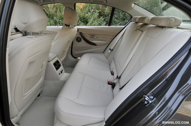 2012-bmw-3-series-pictures-143