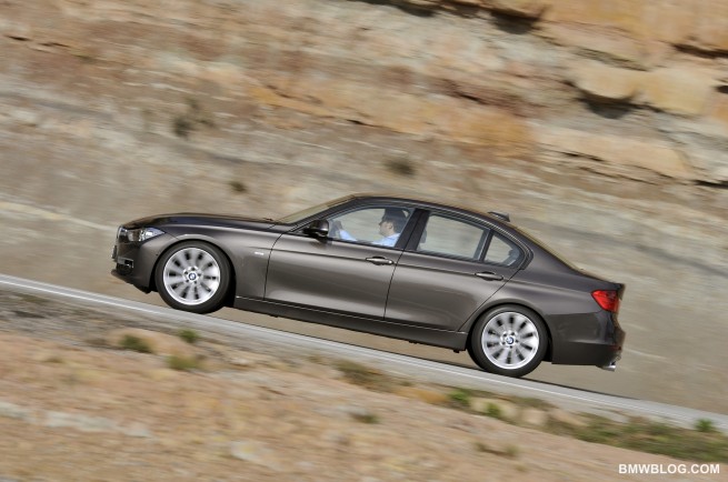 2012-bmw-3-series-pictures-37