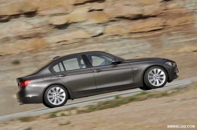 2012-bmw-3-series-pictures-38