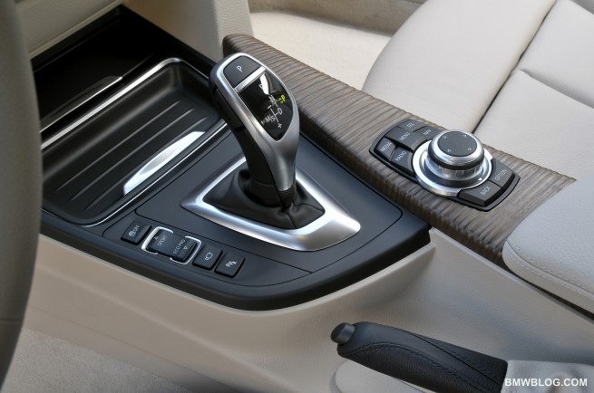 2012-bmw-3-series-pictures-58