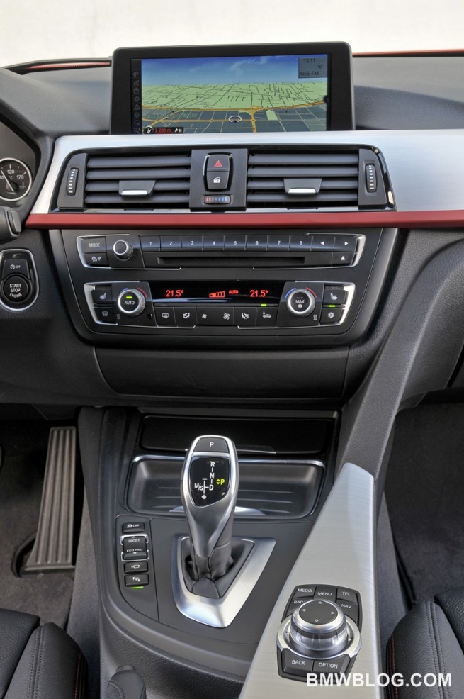 2012-bmw-3-series-pictures-78
