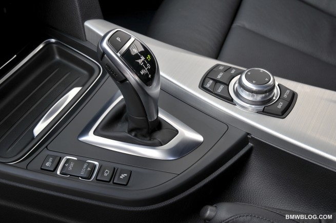 2012-bmw-3-series-pictures-79