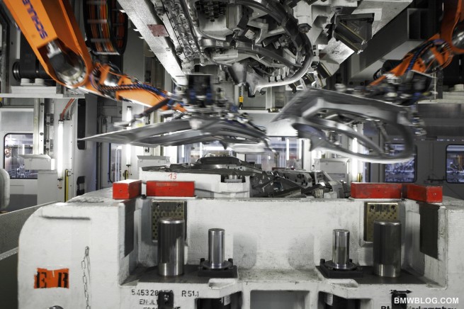 2012-bmw-3-series-production-01