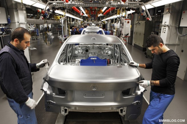 2012-bmw-3-series-production-11