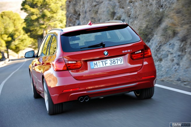 2012-bmw-3-series-touring-06