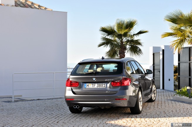 2012-bmw-3-series-touring-09