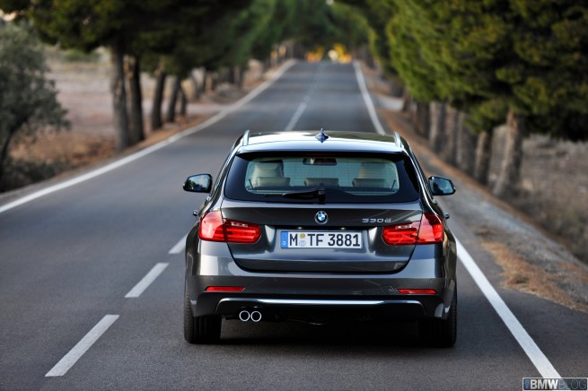 2012-bmw-3-series-touring-10