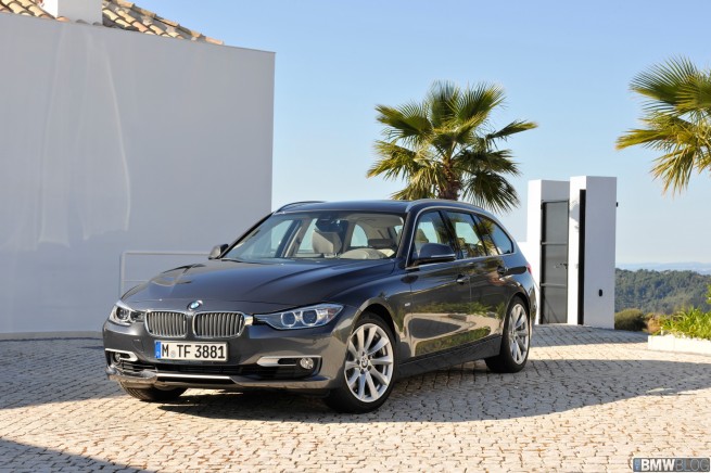 2012-bmw-3-series-touring-23
