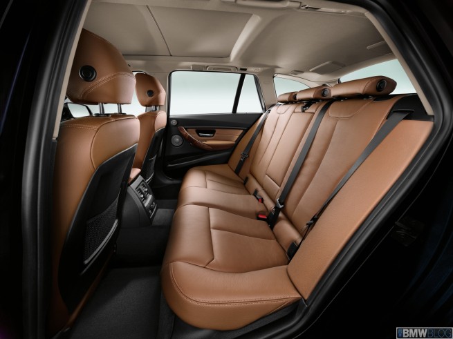 2012-bmw-3-series-touring-35