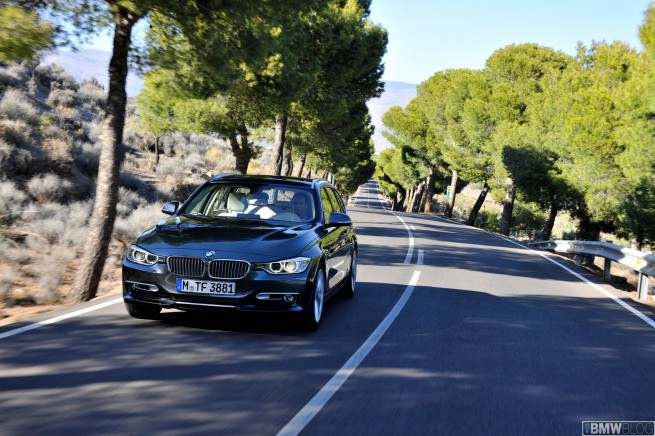 2012-bmw-3-series-touring-40