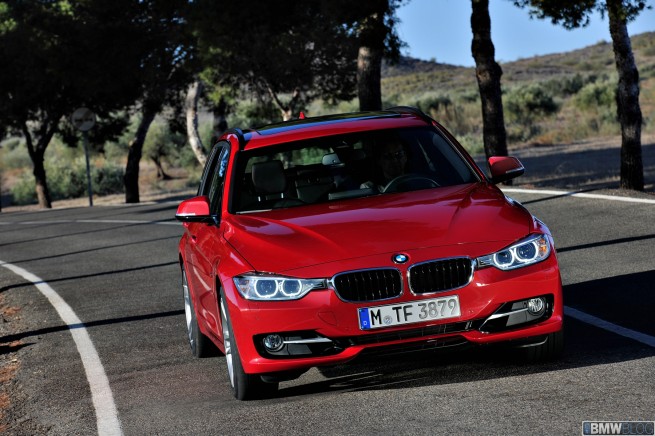 2012-bmw-3-series-touring-43