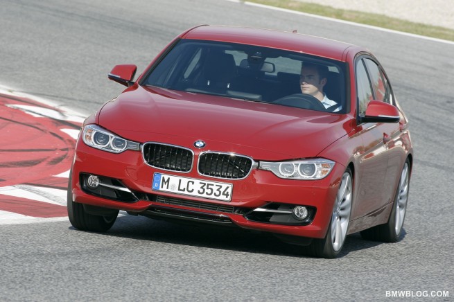2012-bmw-328i---review-47