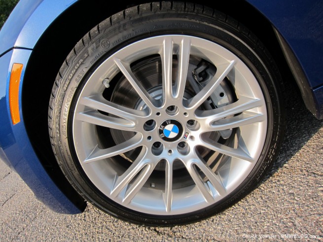 2012-bmw-335i-convertible-29