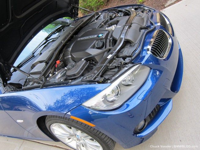2012-bmw-335i-convertible-39