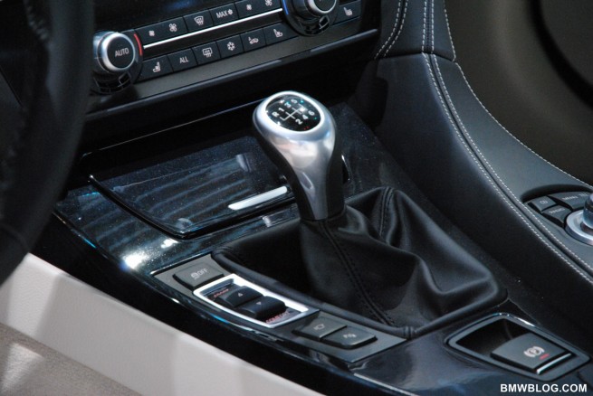 2012-bmw-650i-black-25