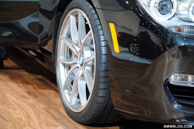 2012-bmw-650i-black-34