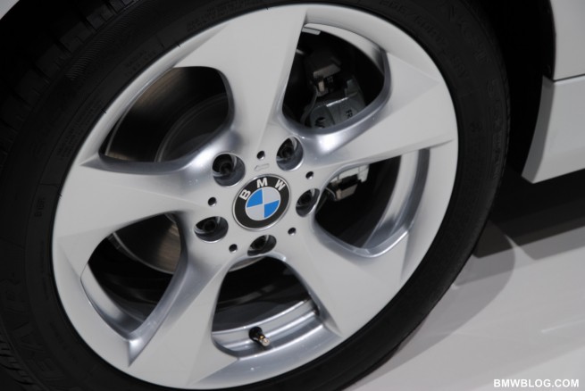2012-bmw-activeE-11