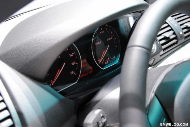2012-bmw-activeE-17
