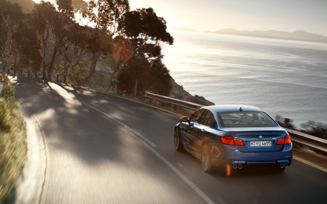 2012-bmw-m5-wallpaper-7
