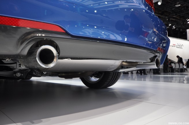 2012-detroit-auto-show--210