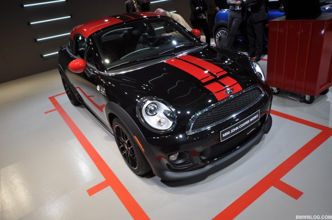 2012-detroit-auto-show--228
