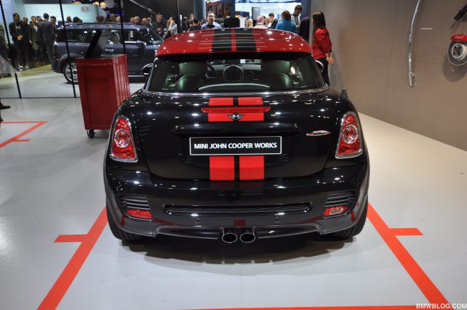 2012-detroit-auto-show--233