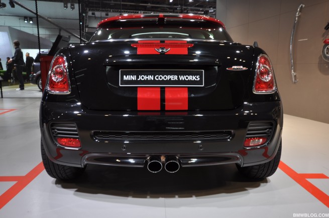 2012-detroit-auto-show--235
