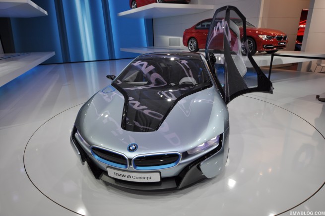 2012-detroit-auto-show--28