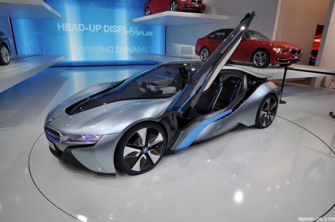 2012-detroit-auto-show--30