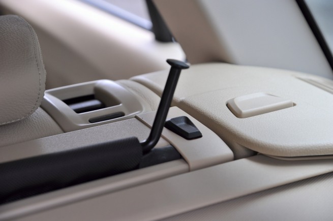2013-bmw-3-series-touring-05