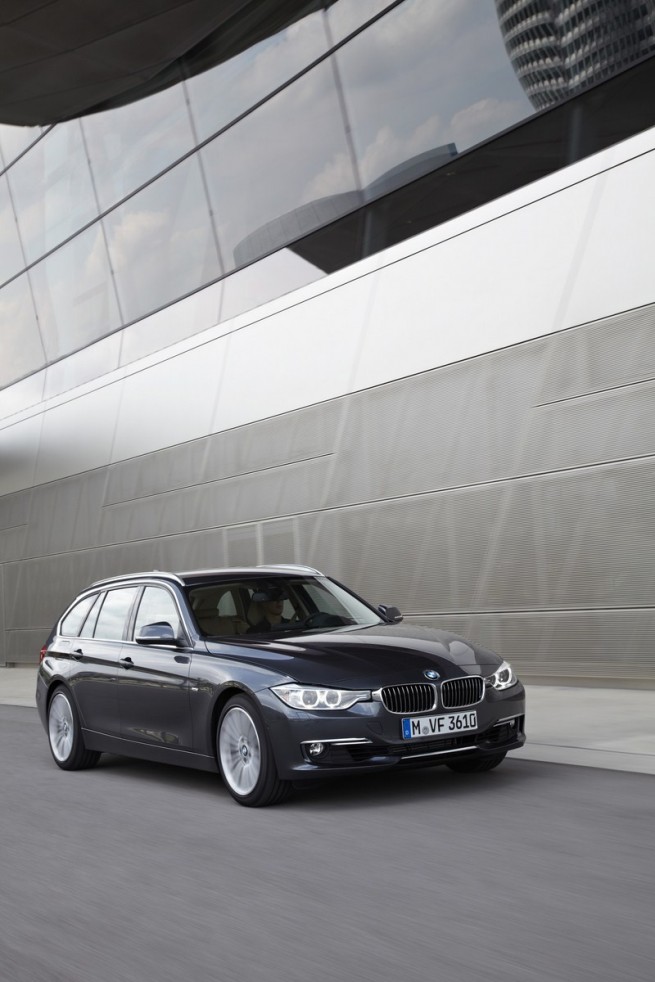 2013-bmw-3-series-touring-104