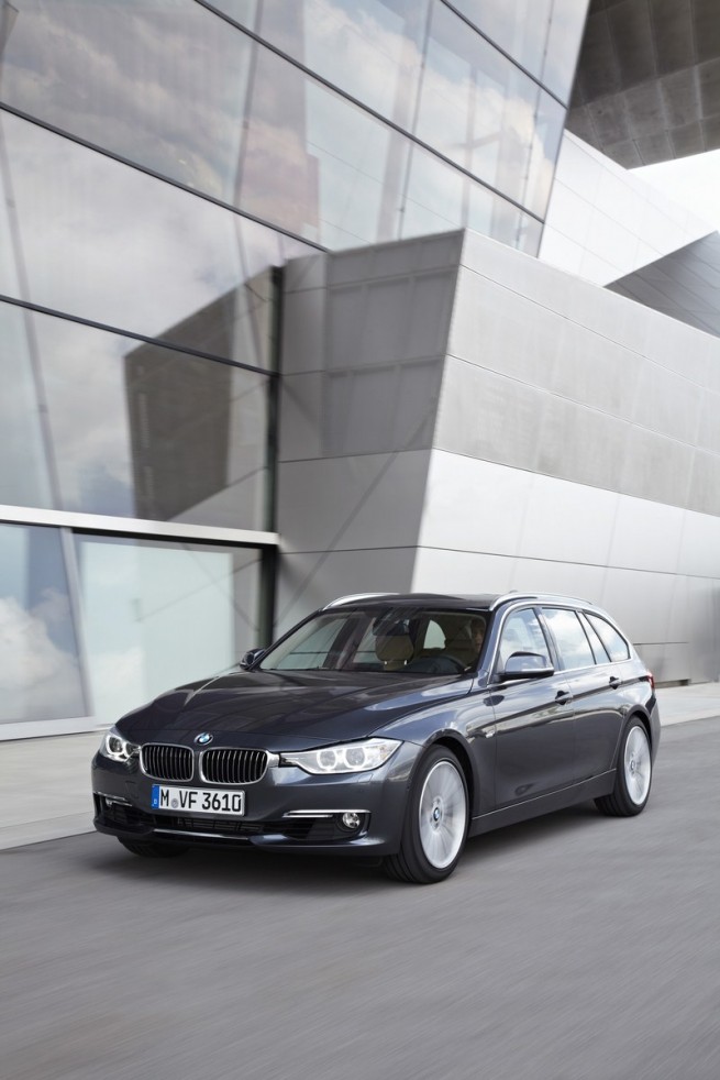 2013-bmw-3-series-touring-105