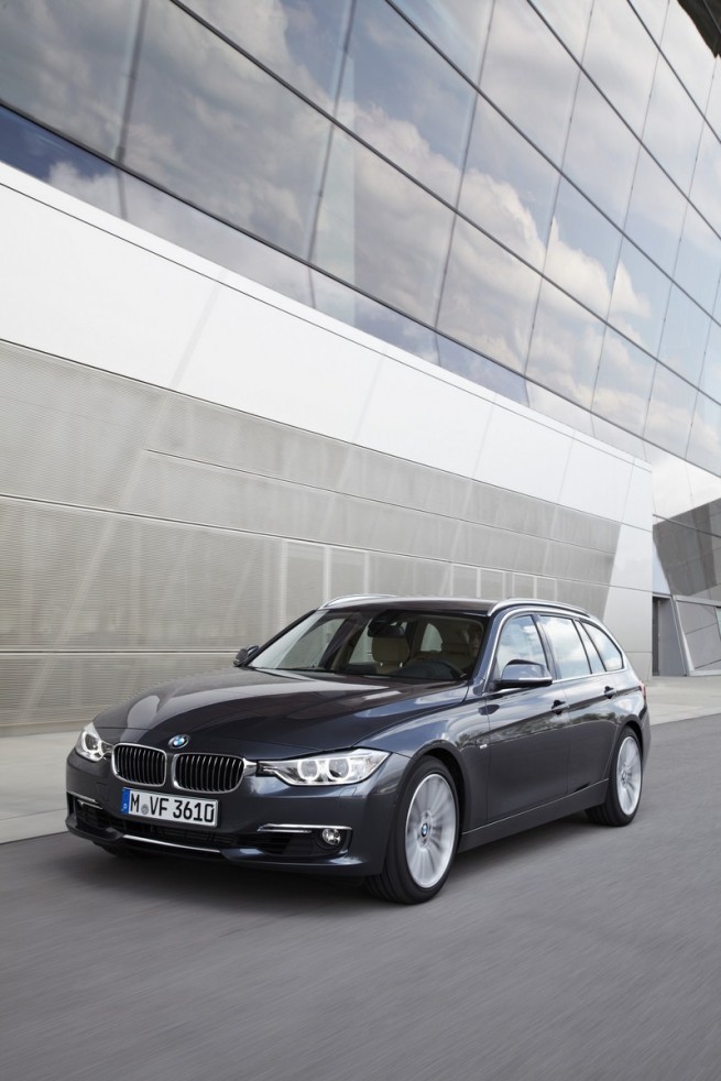 2013-bmw-3-series-touring-106