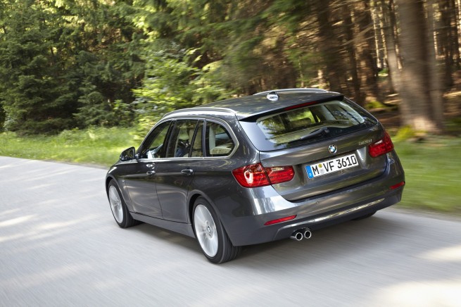 2013-bmw-3-series-touring-115
